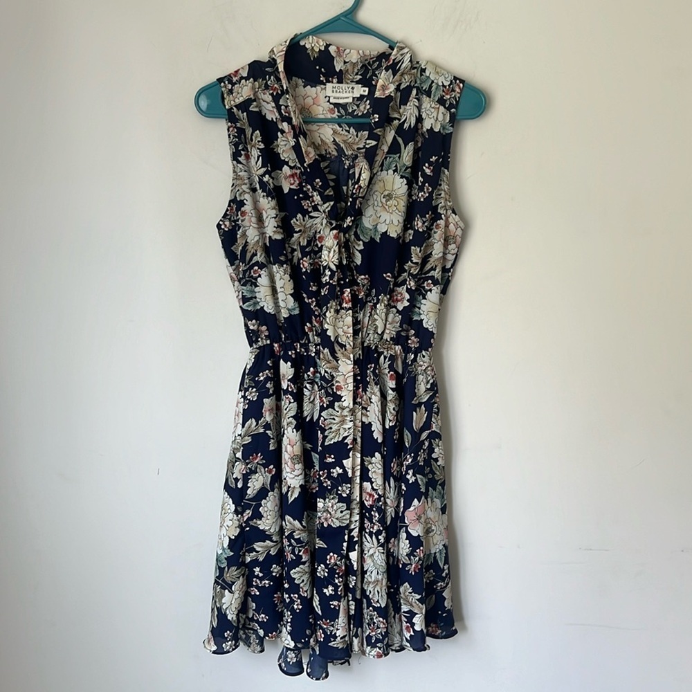Molly Bracken Navy Floral Women’s Midi Ruffle Dress, size Medium ♟️